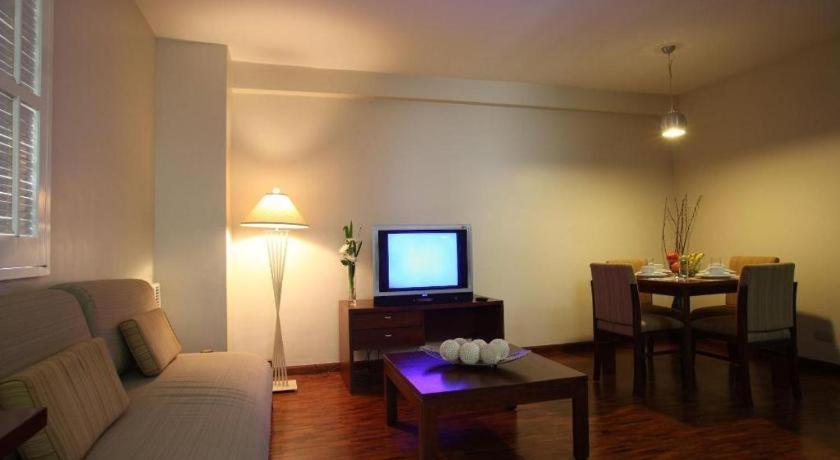 Amorsolo Mansion Hotel Manila Esterno foto